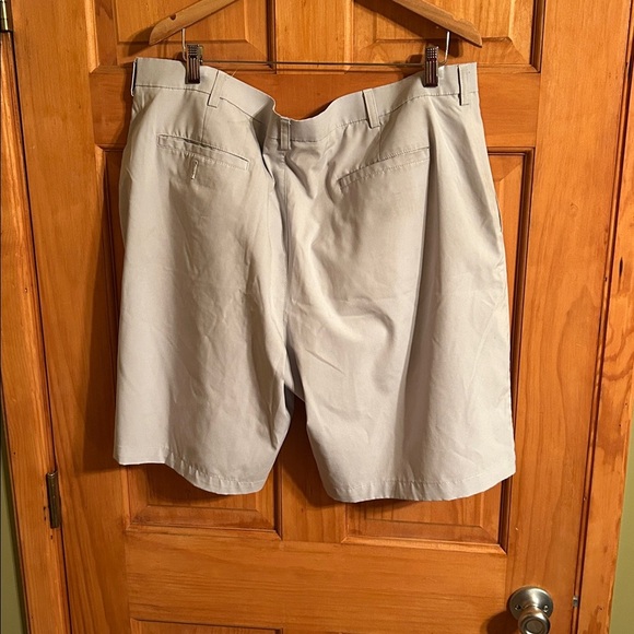 Champion Tour Light Gray Shorts - Picture 4 of 5
